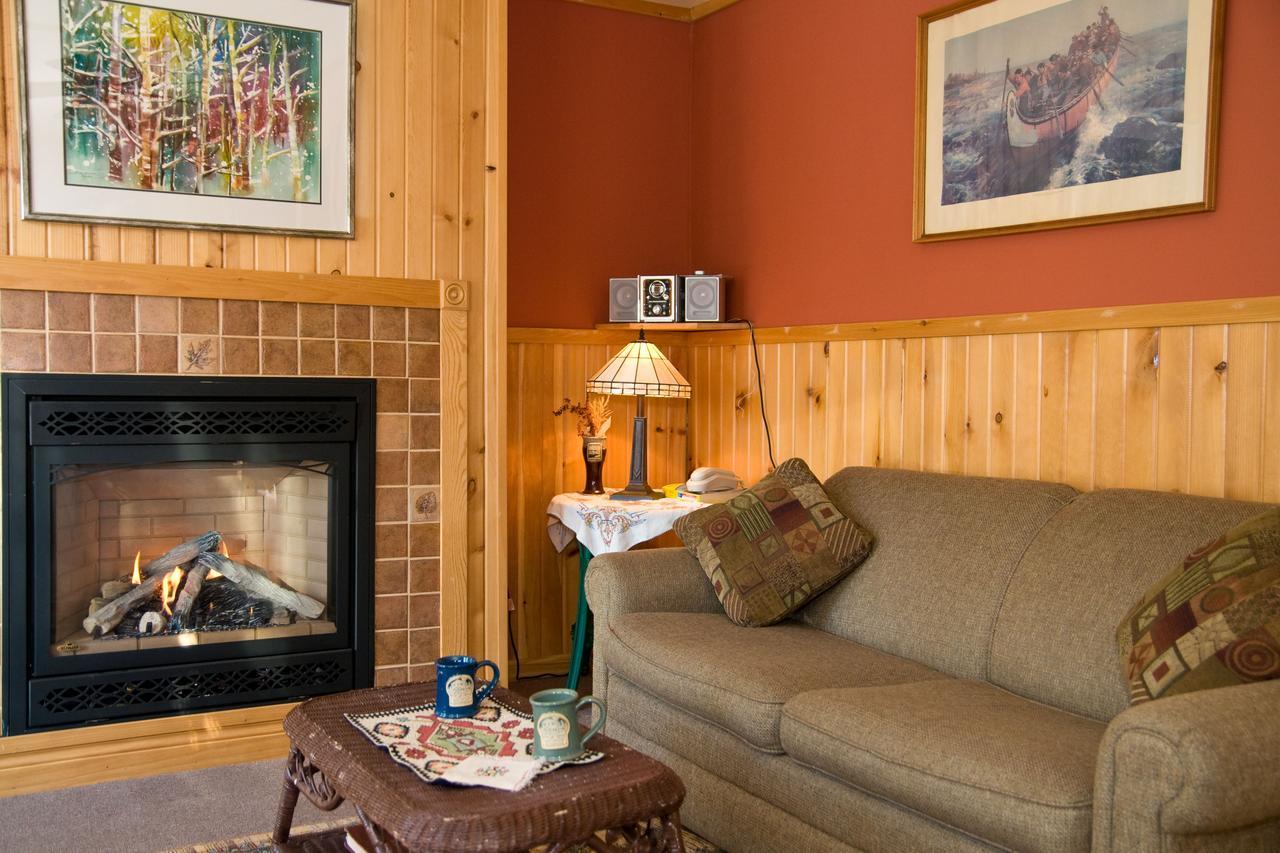 Poplar Creek Guesthouse Grand Marais Eksteriør billede
